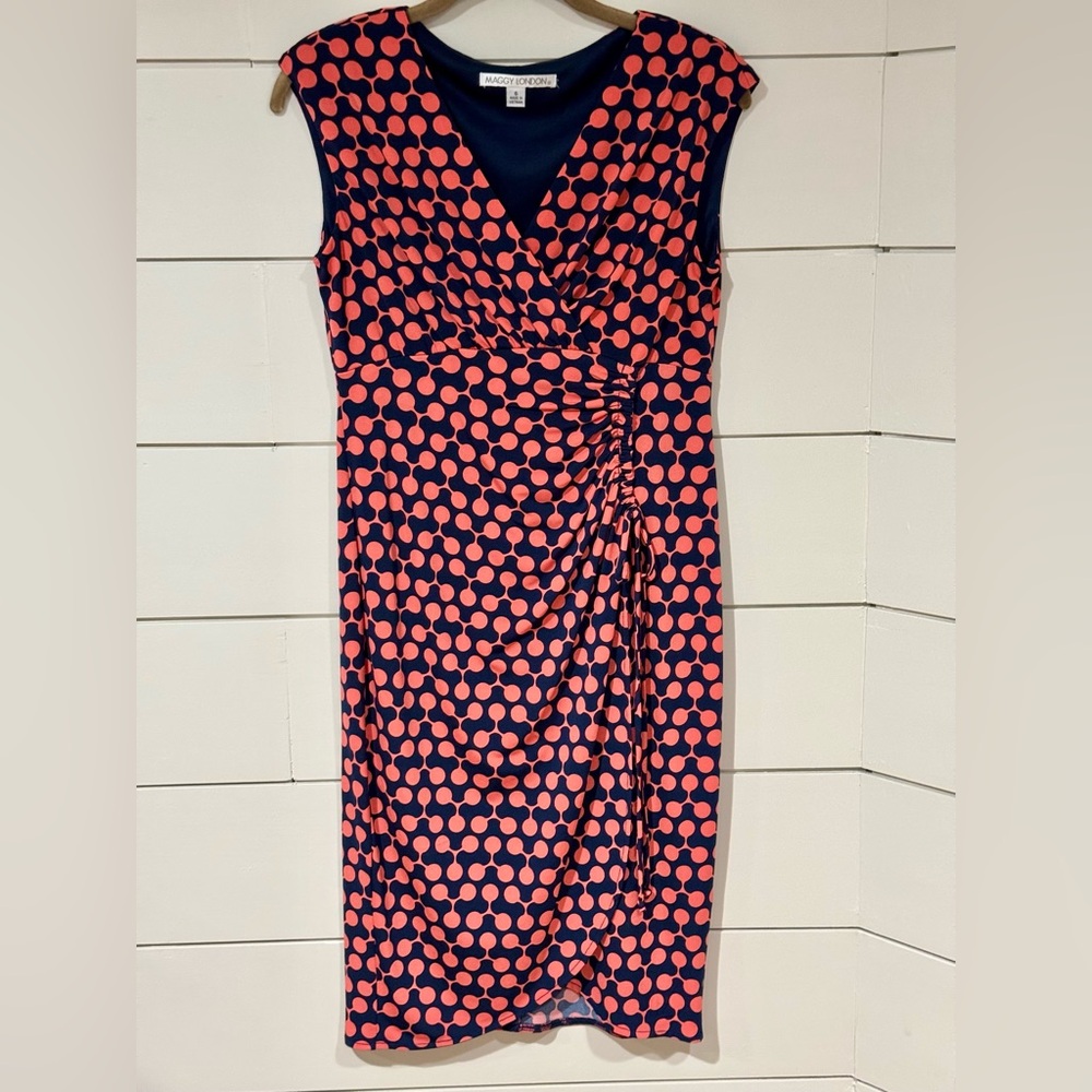 Maggy London Abstract Faux Wrap Cinched Waist Sleeveless Dress Navy & Red Size 6